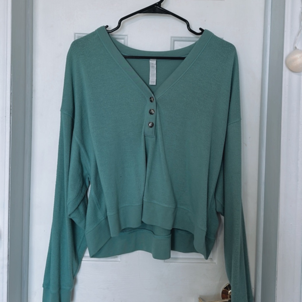 Alo Yoga sage/teal green cropped sweater/long sleeve